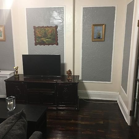 דירות ניו יורק Cozy Apt מראה חיצוני תמונה